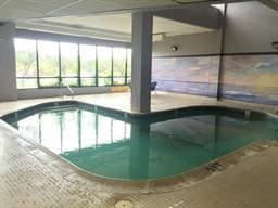 piscina cubierta - 388 Ocean Ave Unidad 601