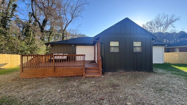 Photo - 2054 Fargo Pl SE