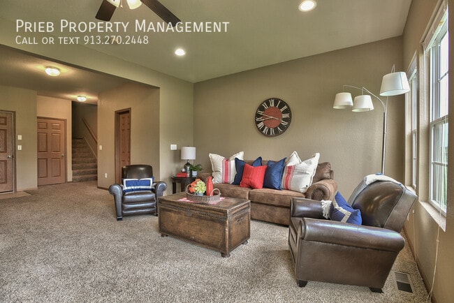 Photo - 856 S Woodson Ct