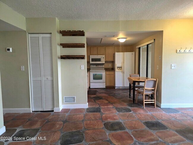 Photo - 1145 N Shannon Ave