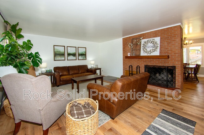 Photo - 5512 Frederick Dr