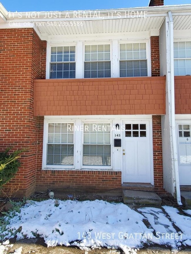 Building Photo - 143 W Grattan St