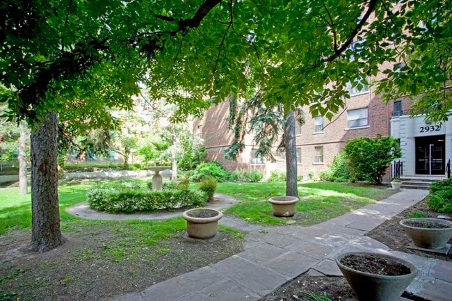 Photo - Chatsworth Apartments