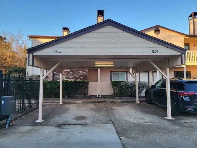 Photo - 3801 Tanglewilde St