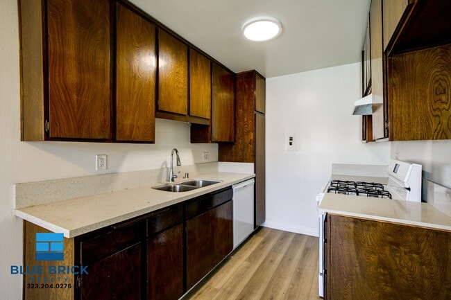Photo - 5452 Corteen Pl Unit 26