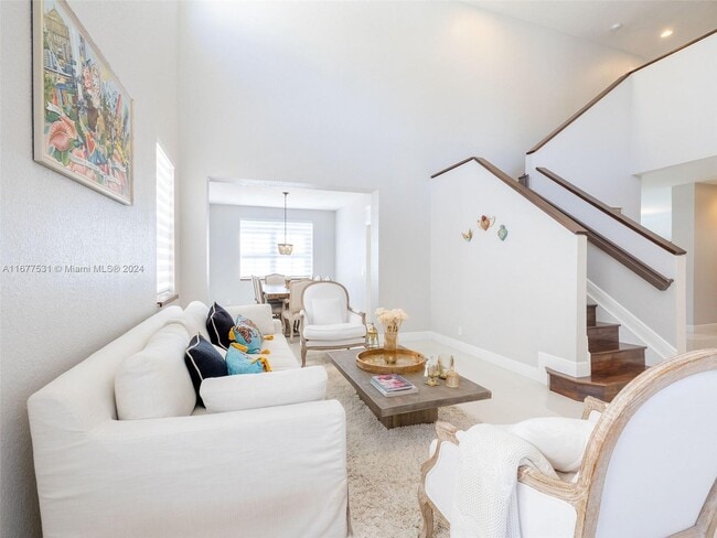 Photo - 862 Sunflower Cir