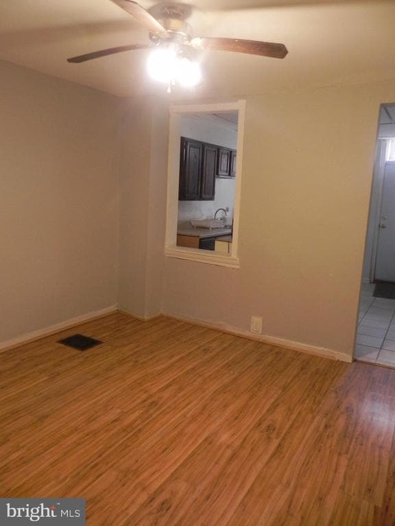 Photo - 319 W 28th St