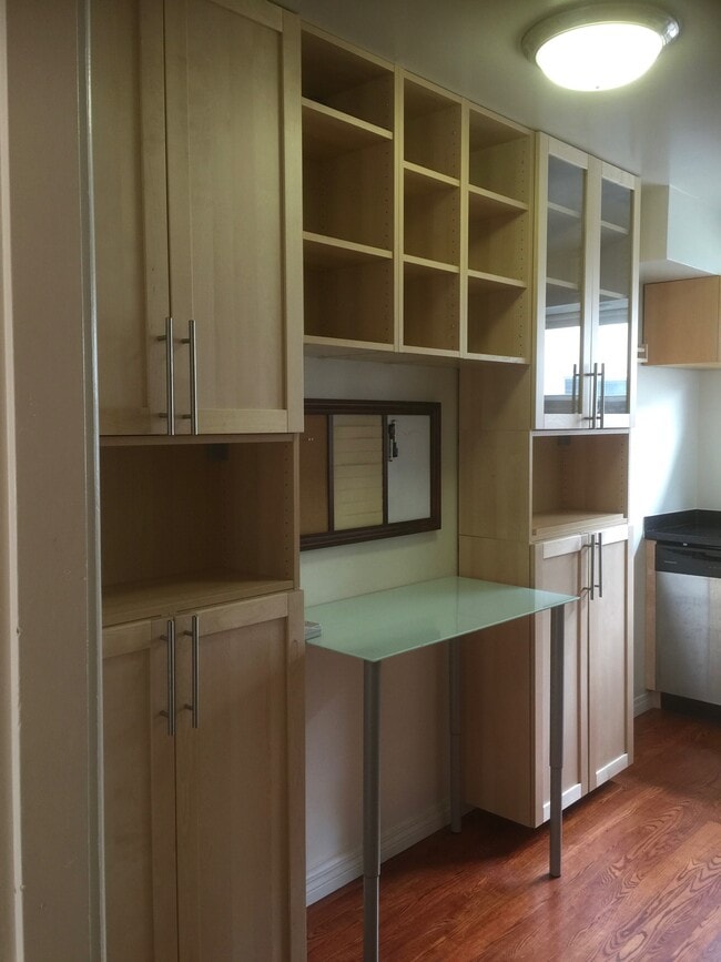 Photo - 933 E 1st St Unidad 8