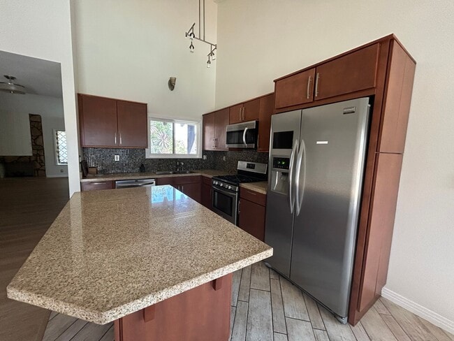 4672 Elben Dr