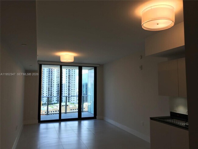 Photo - 1010 Brickell Ave Unit 2110