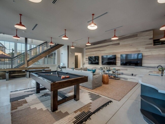 Billiards Lounge - Vecina Apartment Villas