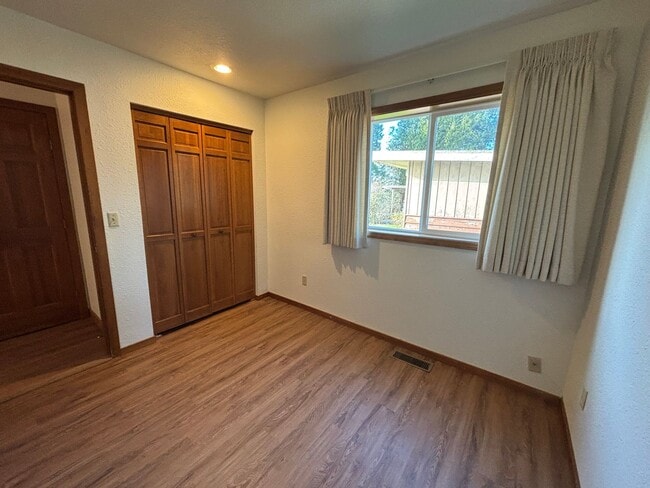 Photo - 4961 Morgan Dr