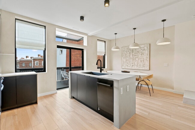 Photo - 4037 Penn Ave