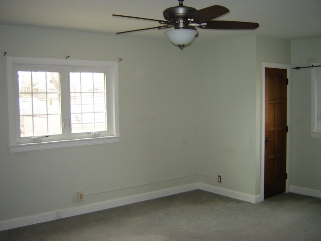 Photo - 1960 Suffolk Rd