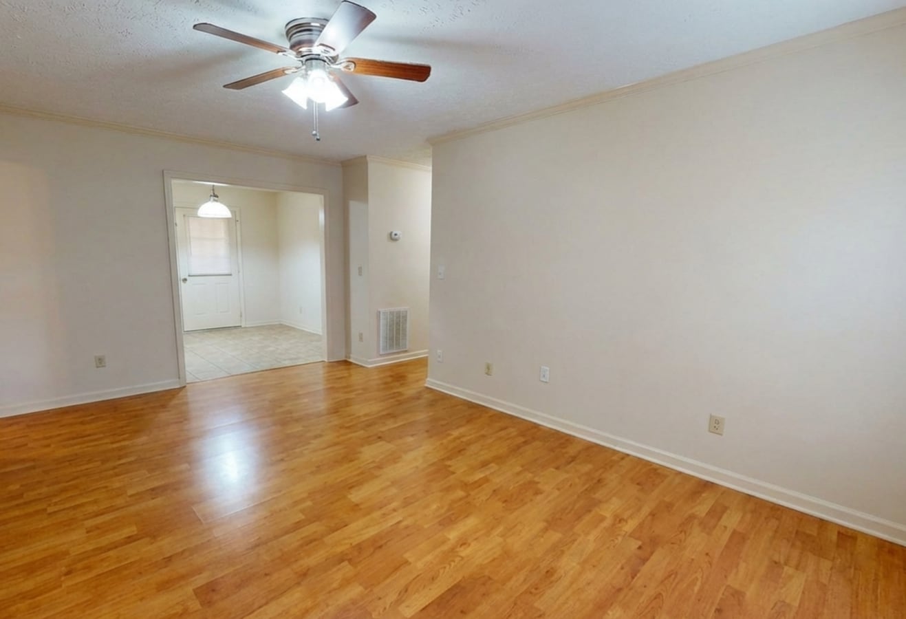 Photo - 2 Bedroom, 2 Bath, with Garage Manchester, TN