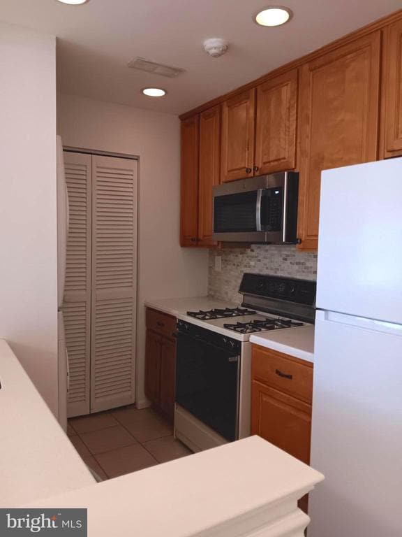 Photo - 1606 Diamond Dr