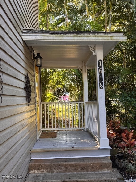 Photo - 1618 Woodford Ave