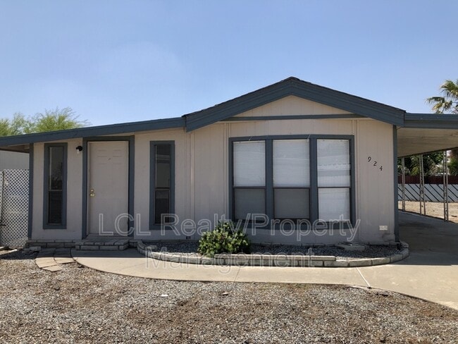 Building Photo - 924 Dennis Way Rental