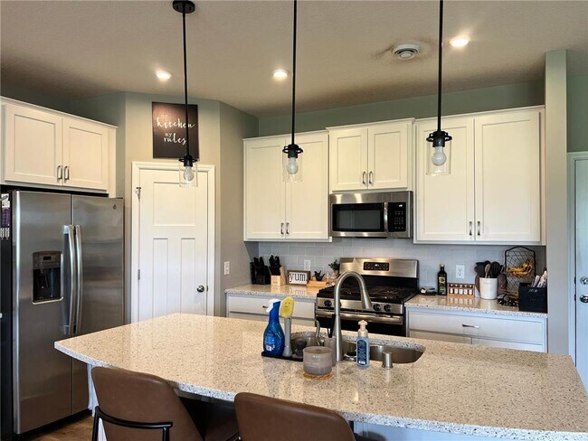 Photo - 7303 Fir Ln N