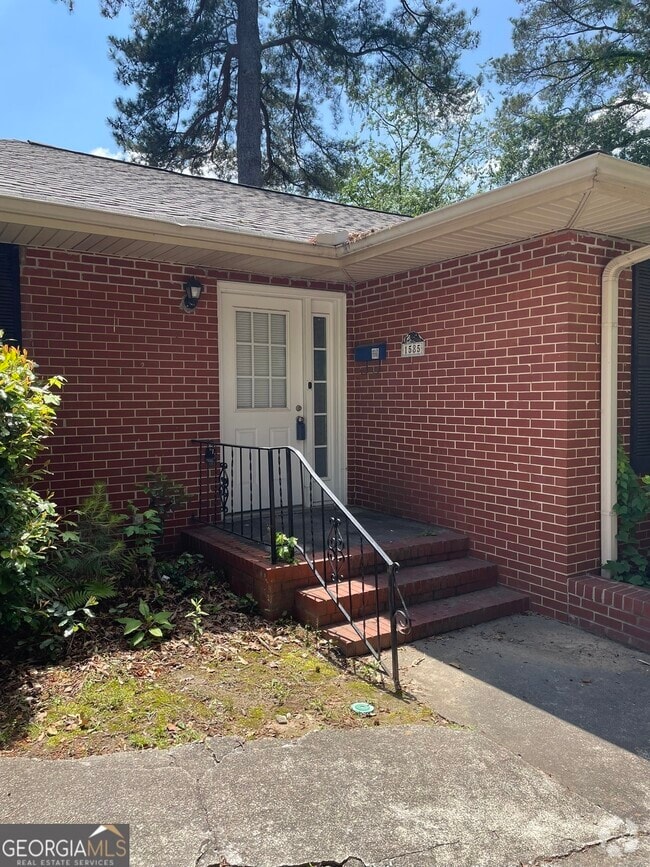 Building Photo - 1585 Piedmont Cir NE Rental