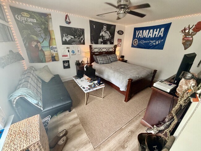 Photo - 142 Champion Blvd