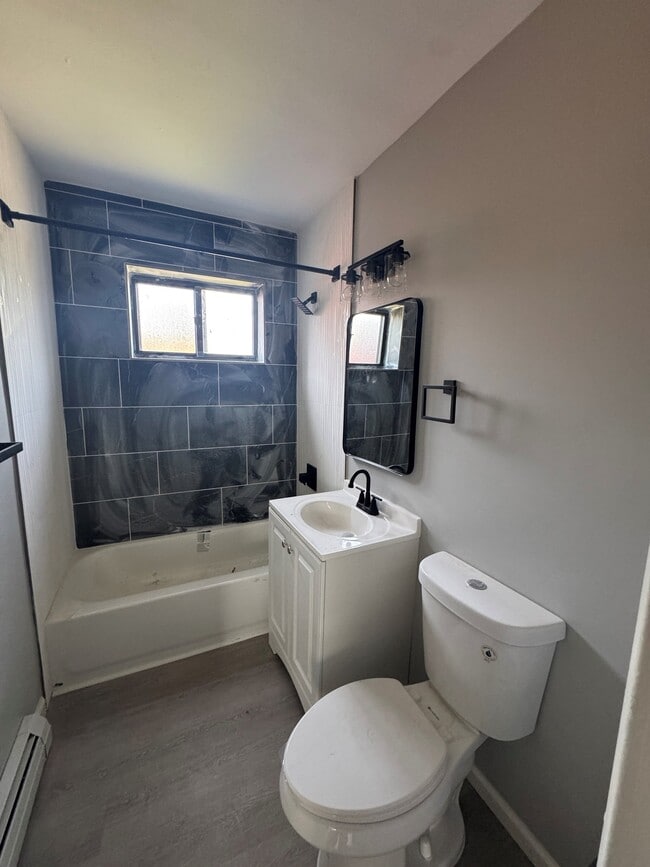 Photo - 180 Earle St Unit C1