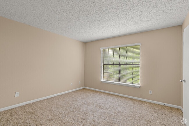 2B/2BA - 1005 sq ft