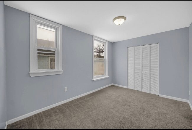 2nd bedroom - 922 Summer St Unidad 1