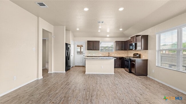 Photo - 5251 Honeyflower