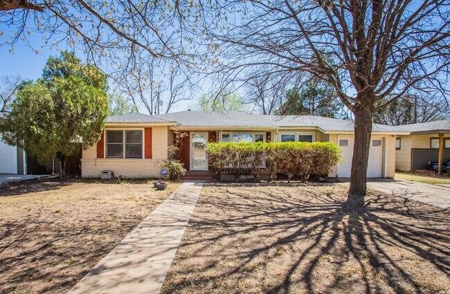 Photo - 4213 40th St