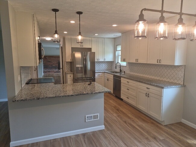 Photo - 8511 Coran Dr
