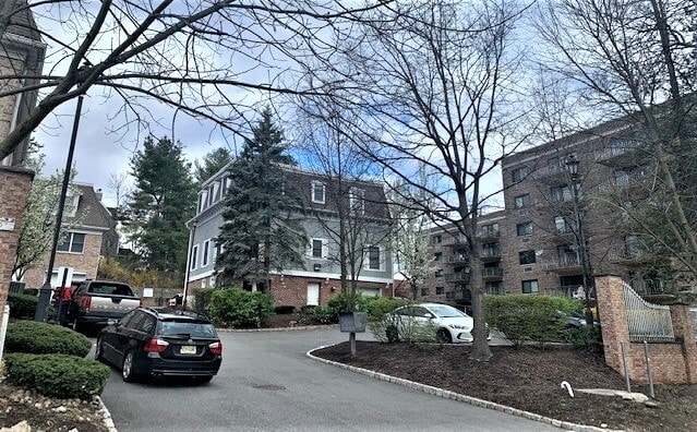Carriage House Townhomes