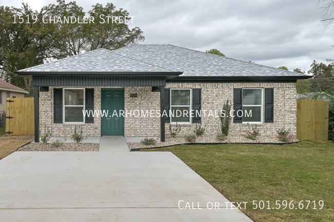 Building Photo - 1519 Chandler St