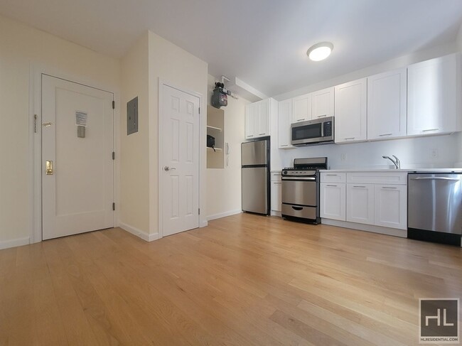 AMAZING STUDIO APARTMENT!! AMAZING DEAL! W... - AMAZING STUDIO APARTMENT!! AMAZING DEAL! W... Unit 1L