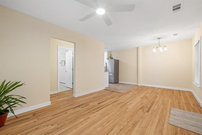 Photo - 6007 Fairway St