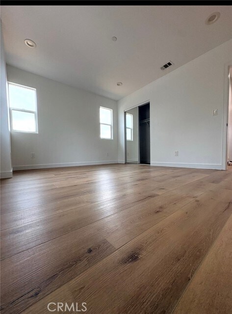 Photo - 136 N Carondelet St