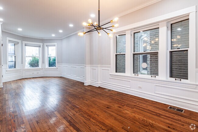 Building Photo - 2509 W Diversey Ave Unit 1 Rental