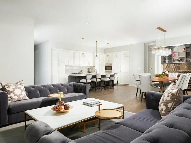 Photo - 2753 N Hampden Ct Unit 2B