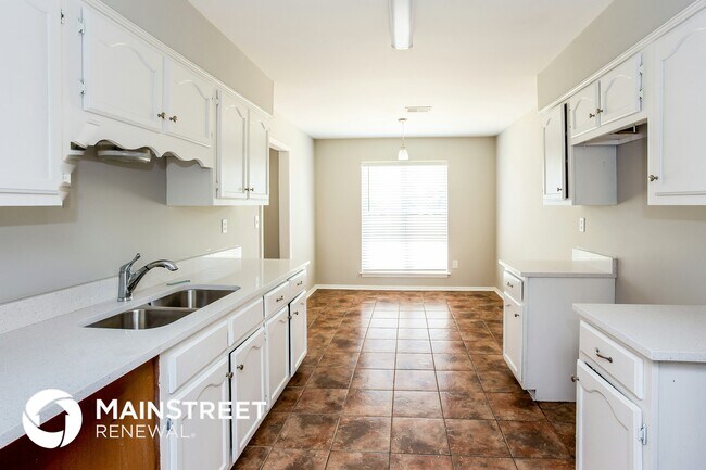 Photo - 7437 Cliffwood Dr