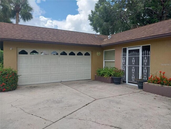 Photo - 3962 Basswood Dr