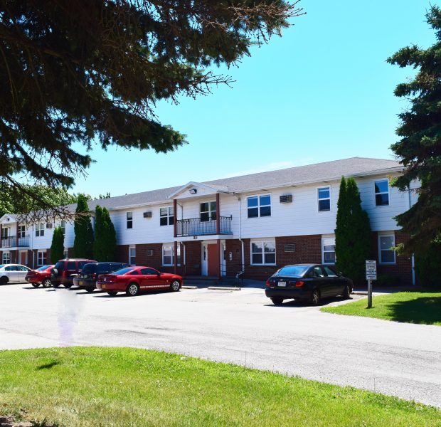 Photo - 1151 Packerland Dr