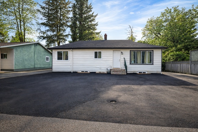 Building Photo - 2329 Mouldstade Rd