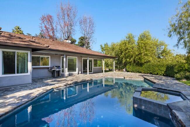 Photo - 17357 Quesan Pl