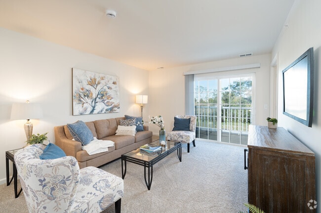 2BR, 1BA - 865SF - Living Room