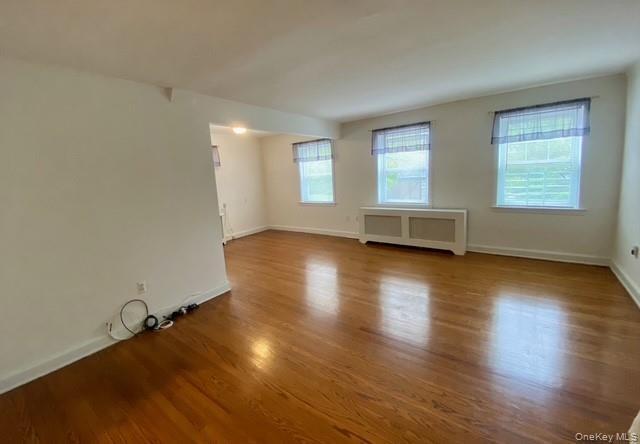 Photo - 49-09 Hanford St Unidad 1R