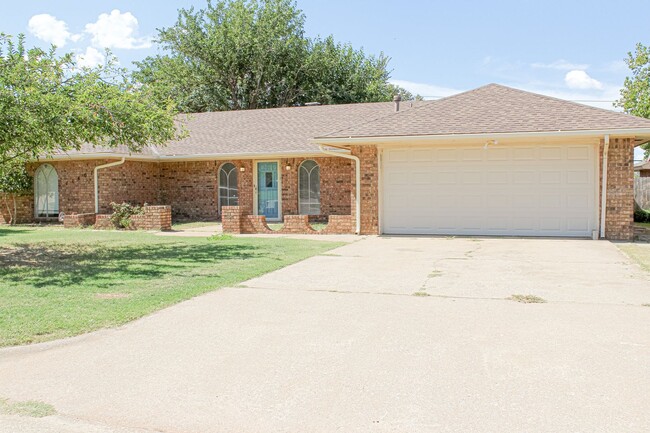 3 Bed 2 Bath in OKC! - 3 Bed 2 Bath in OKC! Casa