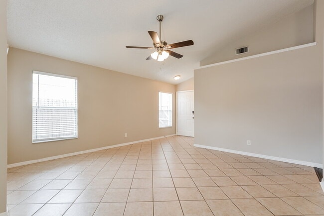 Photo - 628 Wechsler Cir