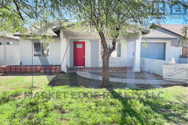 Building Photo - 5Bed/3Bath Home University/McClintock! $39...