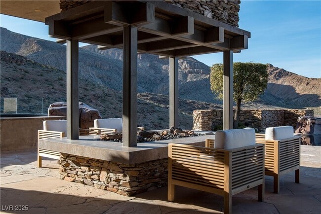 Photo - 5 Promontory Pointe Ln