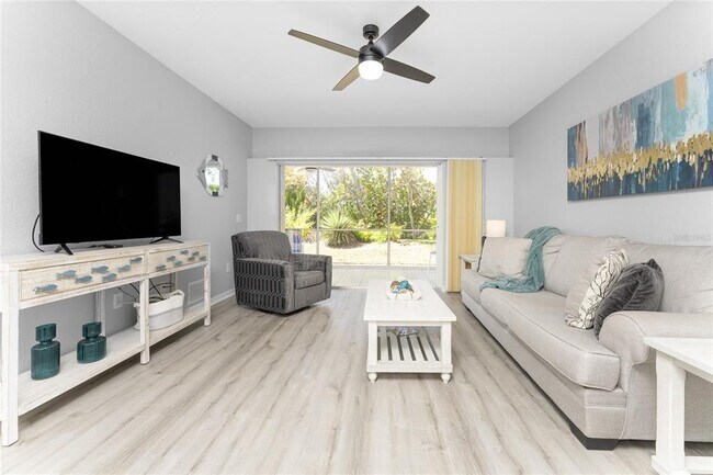 Photo - 9500 Fiddlers Green Cir Unit 101